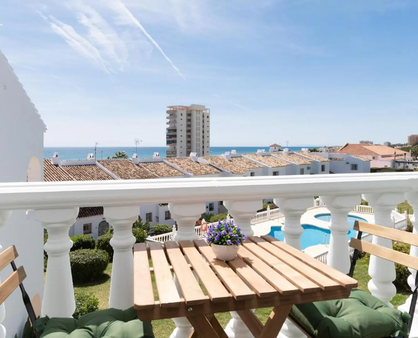 Nice House With Pool Near The Beach! Михас-Коста